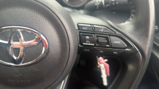 Toyota Yaris 1.5 Hybrid Design 5dr CVT Hybrid Hatchback